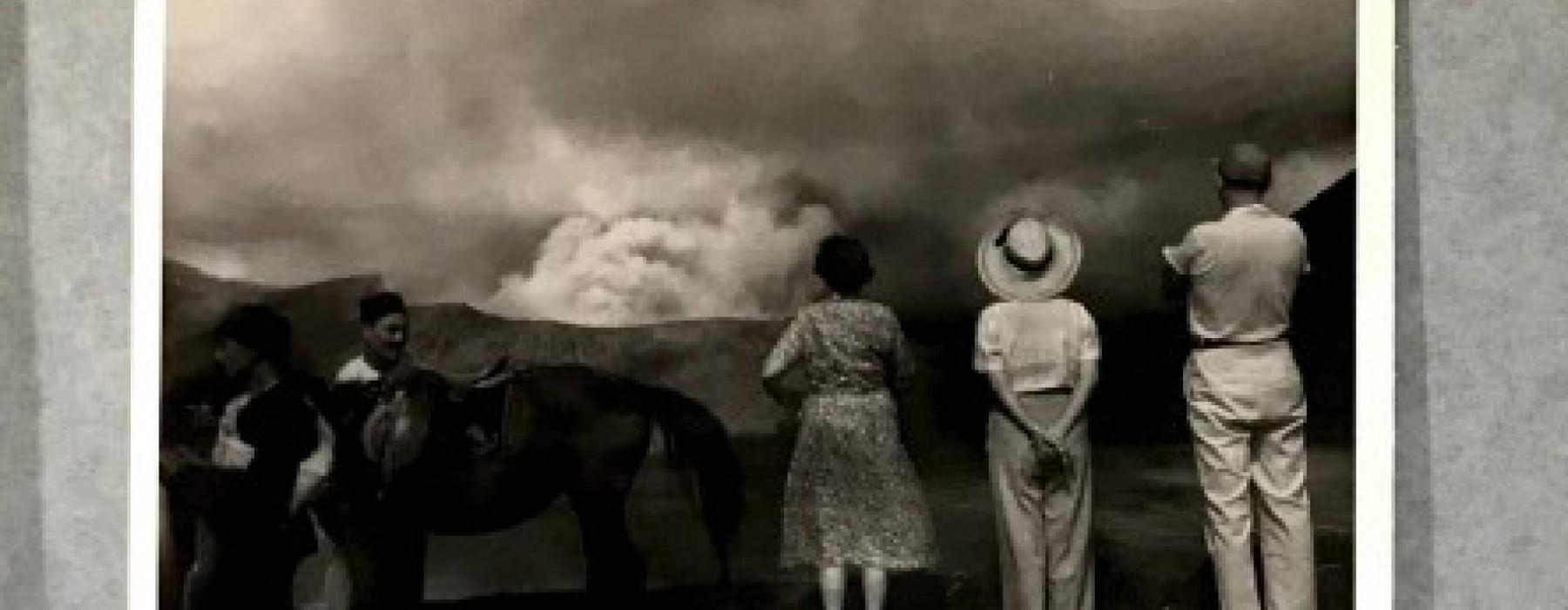 Album of F. Broekstra, Surabaya. Watching the eruption of Gunung Bromo (Java), c. 1954. Collectie Wereldmuseum, TM-30023113 (ALB-2207).